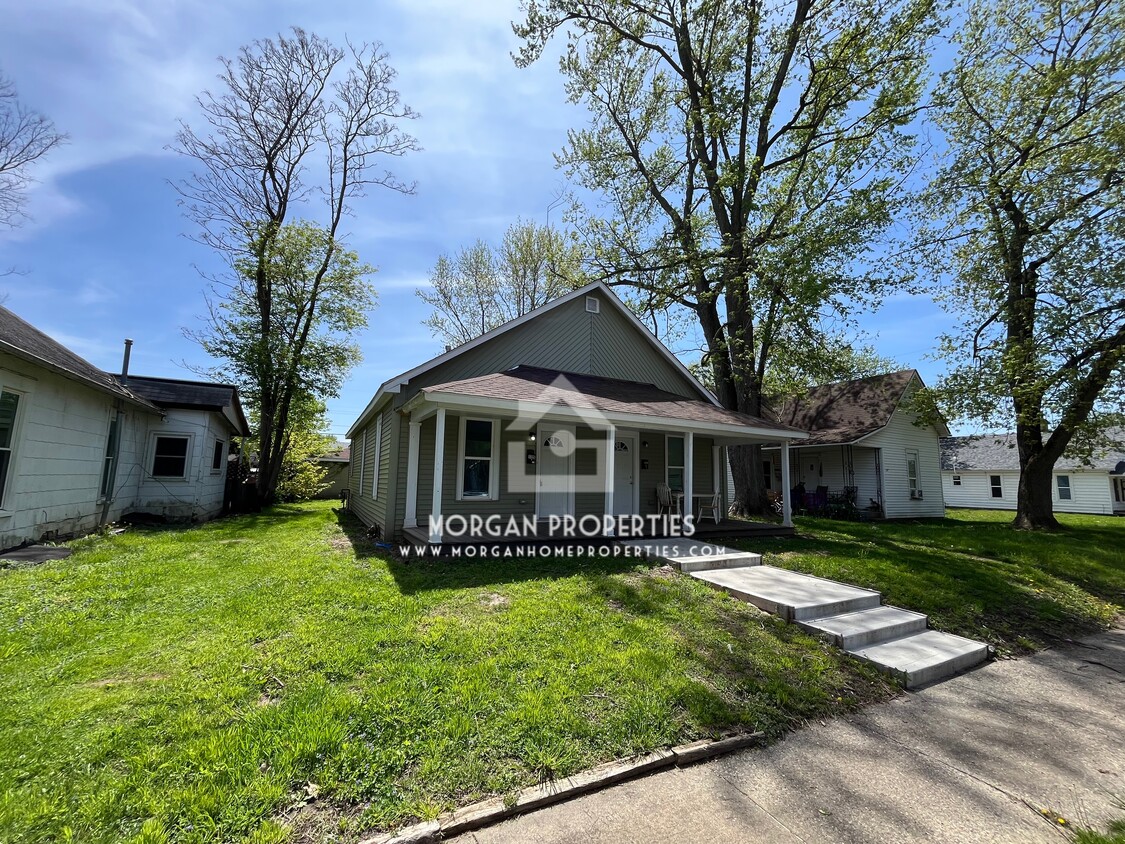 Foto principal - 1125 W 1st St