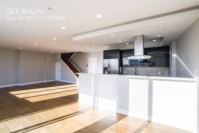 Building Photo - Northern Liberties Two Bedroom / Two and a...