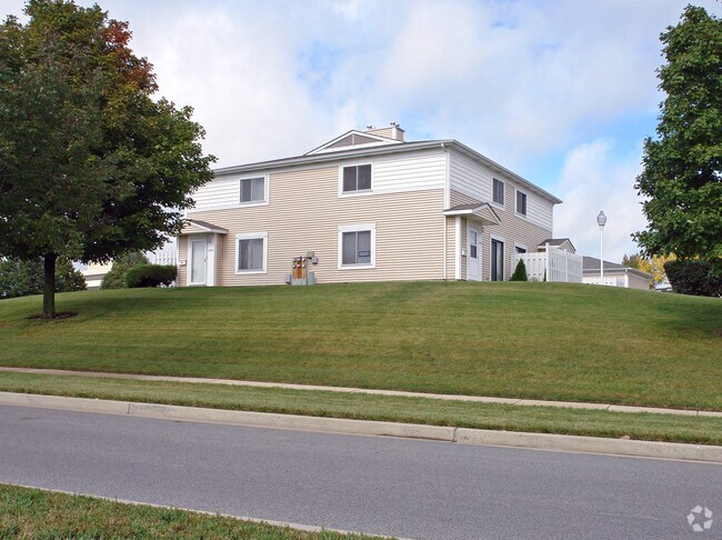 Building Photo - 1452-1680 Cornell Dr
