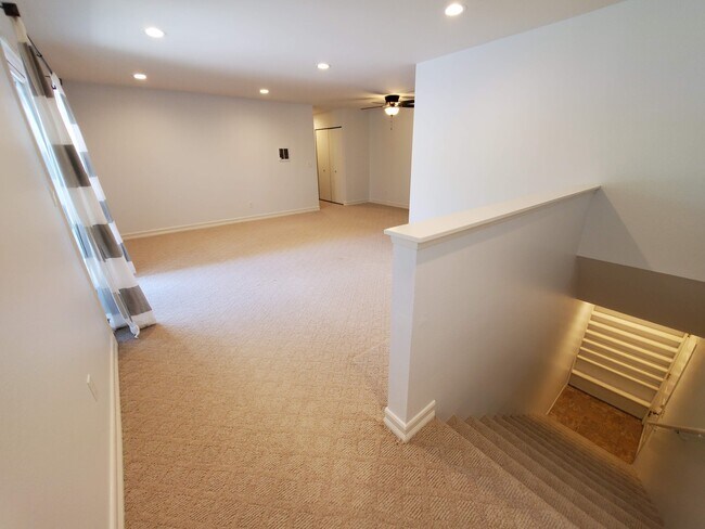 Building Photo - 7888 Camino Huerta
