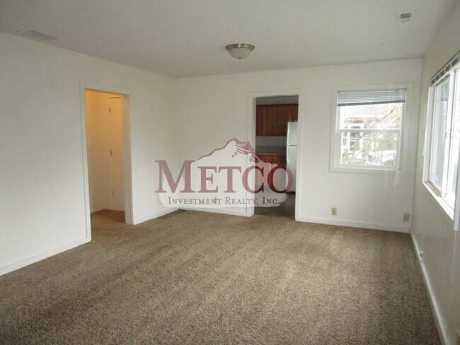 Building Photo - 01605