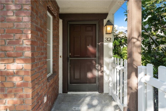 Foto del edificio - 32 Three Vines Ct