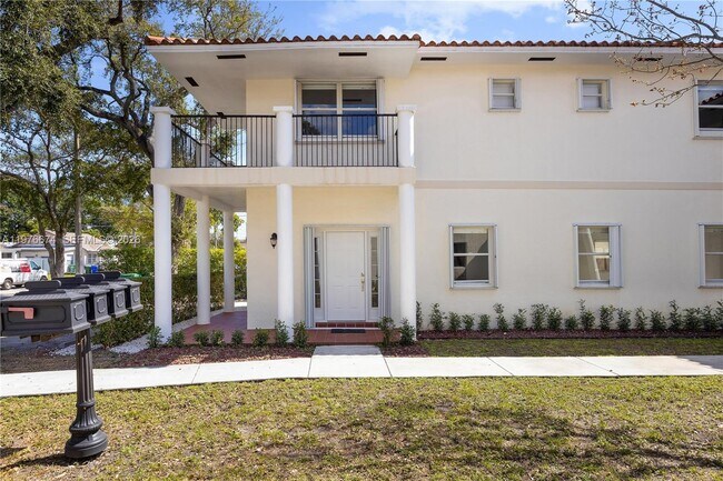 Foto del edificio - 2870 SW 21st St