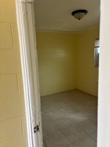 Foto del edificio - Avenue Q 1/2 (B)