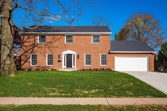 Building Photo - 1350 Marlyn Dr