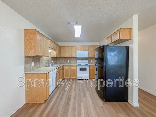 Building Photo - 130 Lacey Lou Ln