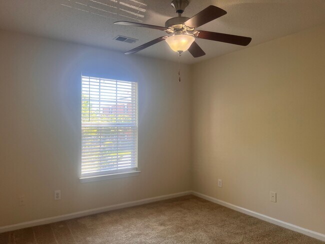 Building Photo - 159-J Millstone Rd