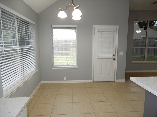 Building Photo - 1119 Nogales Bend Dr