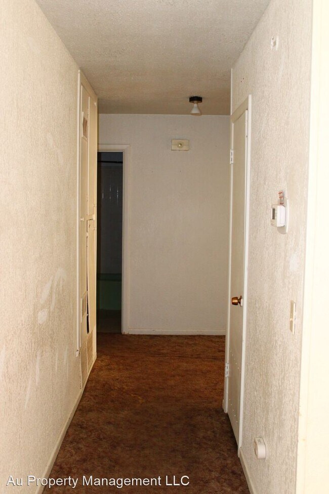 Building Photo - 3 br, 1.5 bath House - 1618 BOWIE 'B'