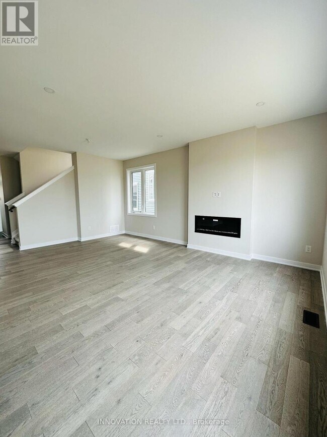 Photo du bâtiment - 322 Canadensis Ln