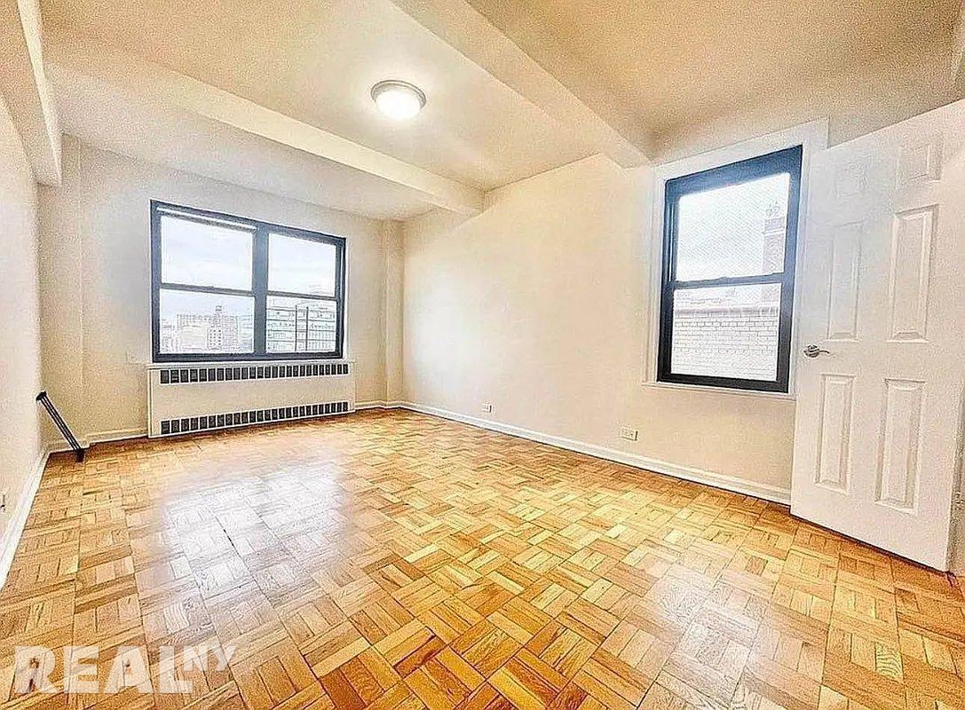 Foto del edificio - 930 Grand Concourse