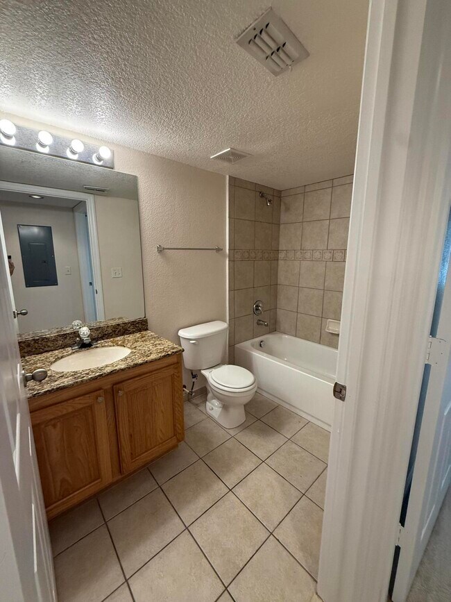 Foto del edificio - 211 SW Palm Dr