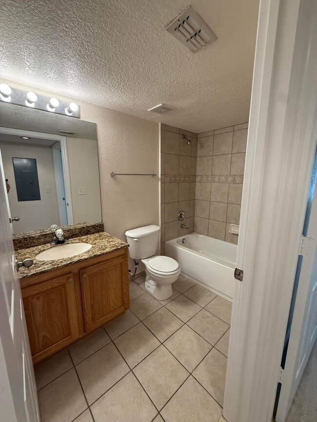 Foto del edificio - 211 SW Palm Dr