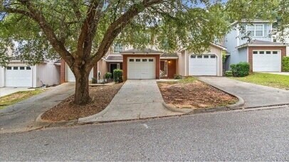 Foto del edificio - Charming 2-Bedroom, 2.5-Bathroom Townhome with Community Pool! Available TODAY!