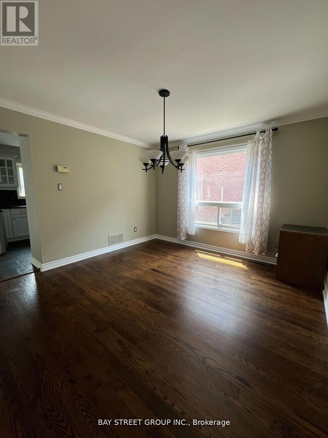 Building Photo - 9 Chadburn Crescent