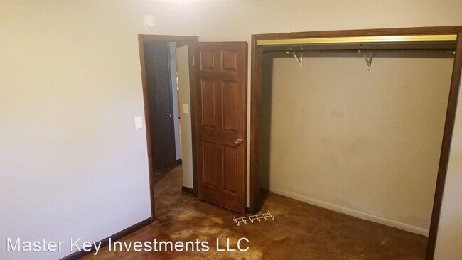 Building Photo - 2 br, 1 bath House - 1409 12th Ave NE