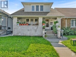 Building Photo - 1077 Moy Ave
