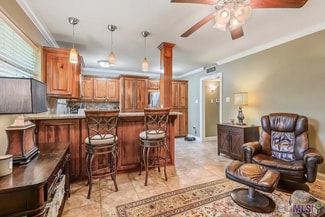 Building Photo - 1290 Park Blvd