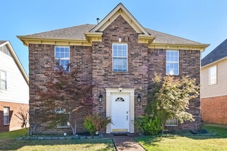 Building Photo - 752 N Ericson Rd