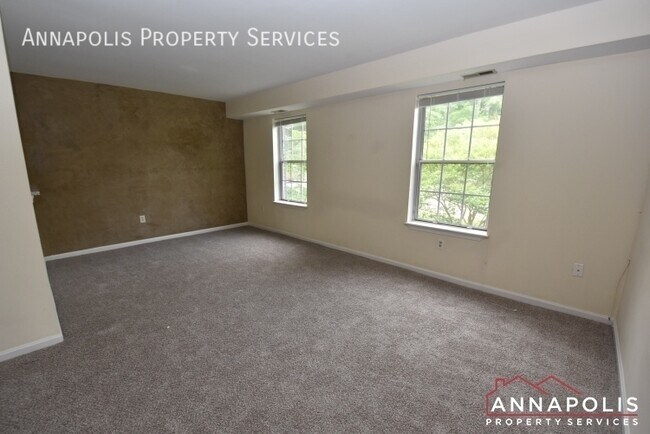 Building Photo - 648 newbridge court