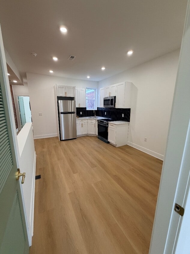 Photo - 1325 Kerbaugh St - B