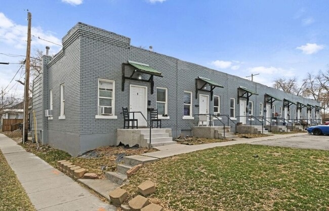 Building Photo - 127 W Mead Ave