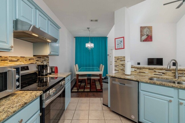 Building Photo - 213 Patriot Ln