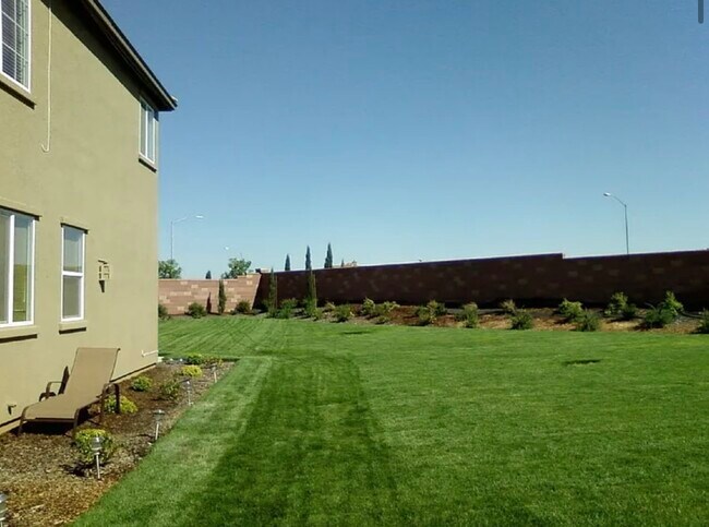 Building Photo - 4257 Thalia Way