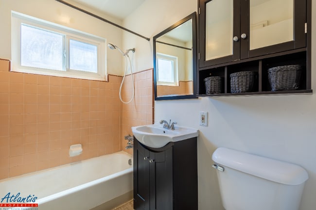 Building Photo - 420 S Third St