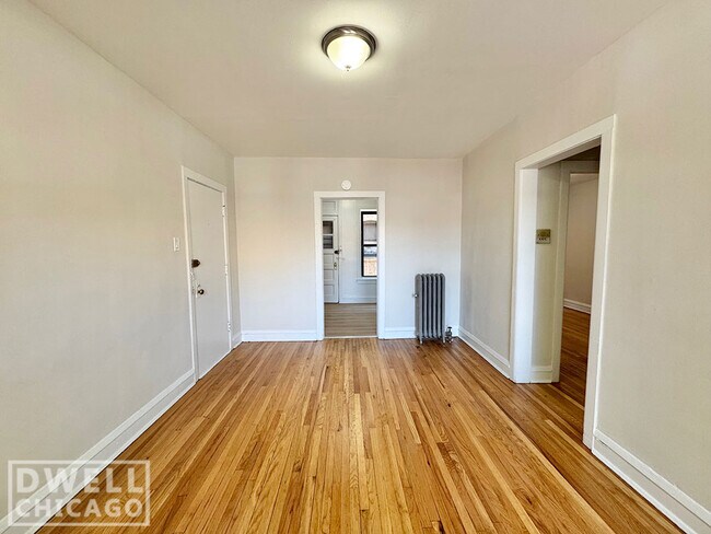 Building Photo - 2648 N Spaulding Ave
