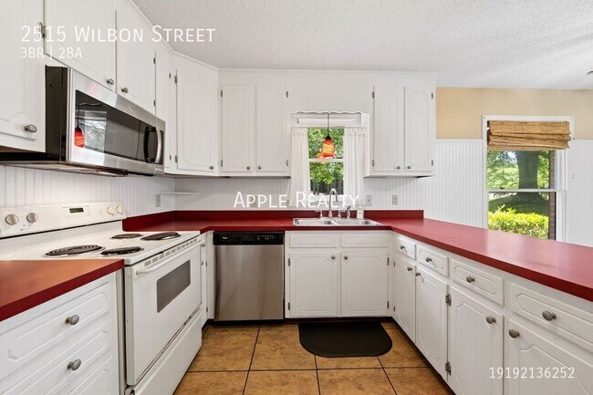 Building Photo - 2515 Wilbon St