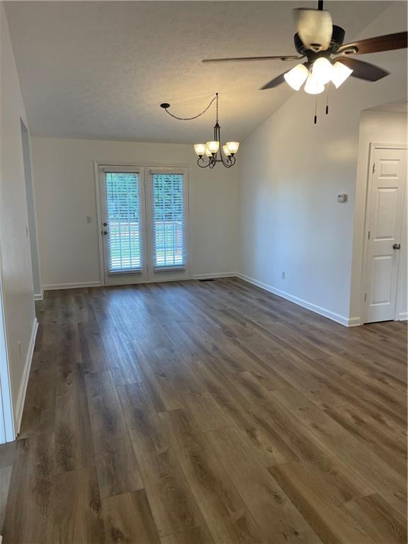 Foto del edificio - 23 Weeping Willow Ln