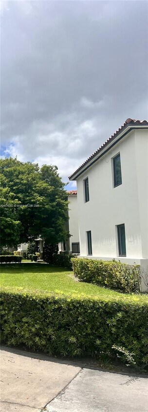 Primary Photo - 1440 NW 42nd St