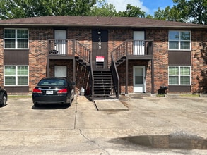 Building Photo - 2305 Downey Dr