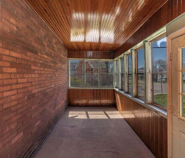 1 McGill St S, Smiths Falls, ON K7A 3M4 Townhouse for Rent in Smiths