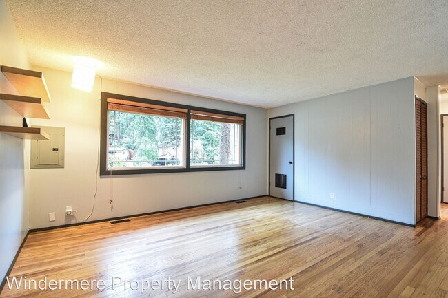 Building Photo - 2 br, 1 bath House - 20121 6th Pl NE