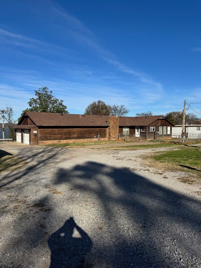 Building Photo - 72014 S 320 Ave