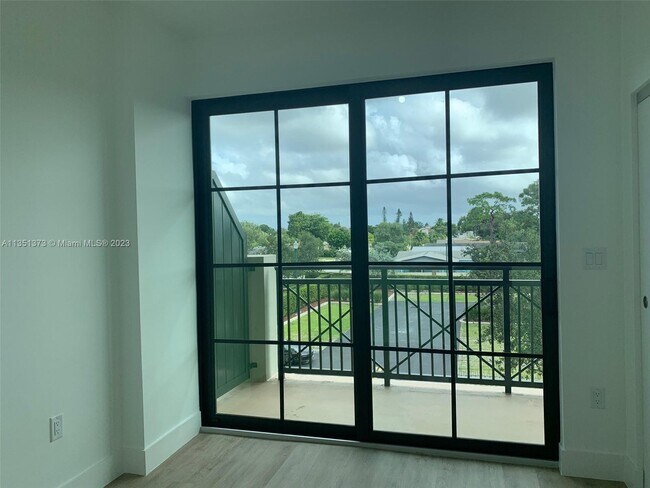 Foto del edificio - 4100 SW 64th Ave
