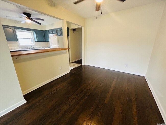 Foto del edificio - 151 Beach 122nd St