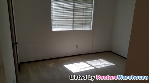 Building Photo - 749 Meadowcreek Ct