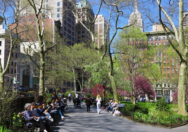 Foto del edificio - 166 E 34th St