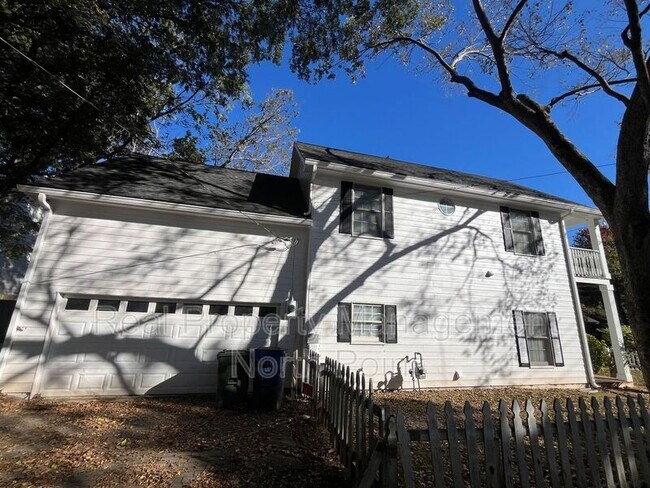 Foto del edificio - 889 Crew St SW