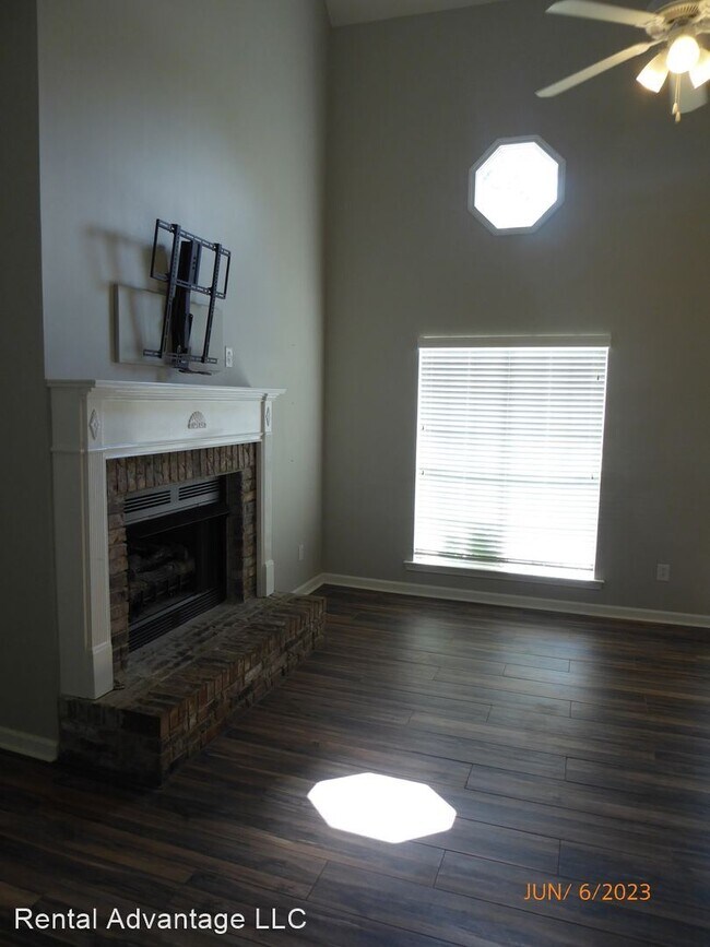 Foto del edificio - 3 br, 2 bath House - 841 Oak Grove Rd