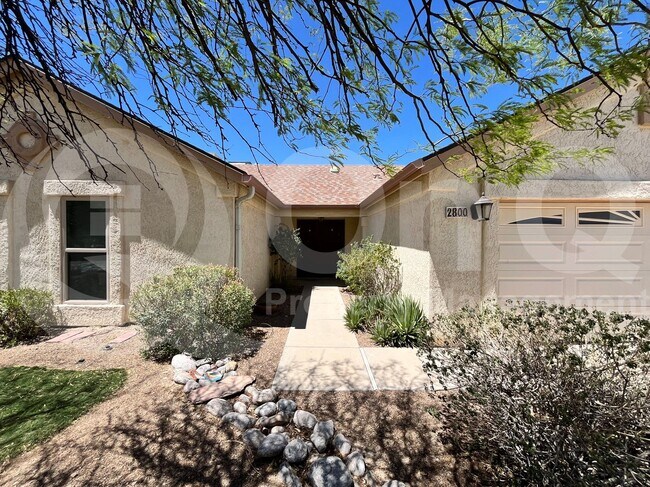 Building Photo - 2800 W Wagon Wheels Dr