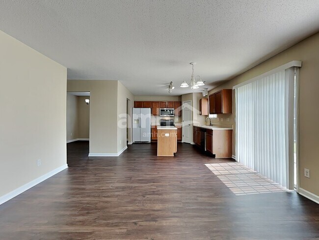Foto del edificio - 221 Timberwood Dr