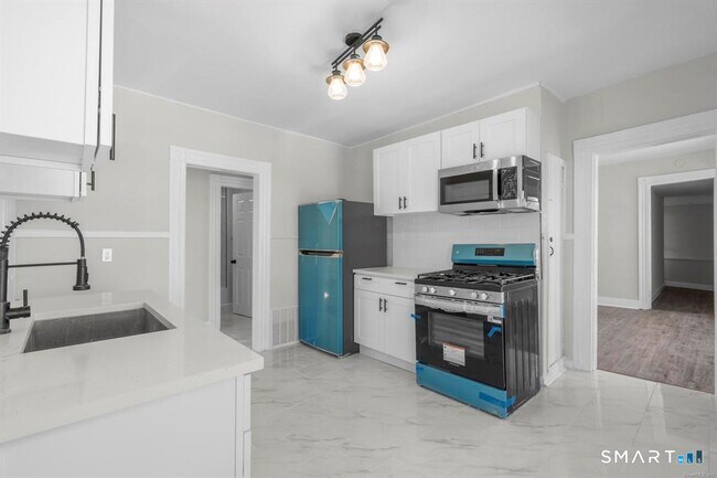 Foto del edificio - 725 Beechwood Ave