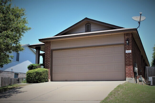 Building Photo - 920 Sally Lunn Way