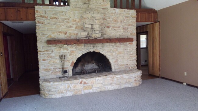 Foto del edificio - 906 S Texas St