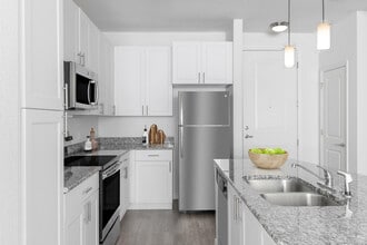 Building Photo - Cortona South Tampa