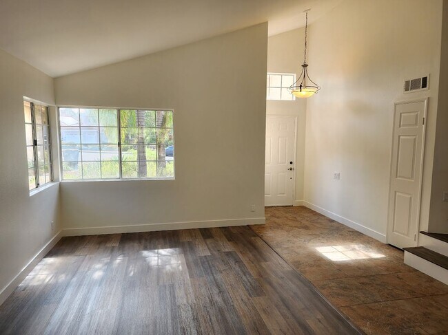 Foto del edificio - Newly Remodeled Home in Temecula on Huge L...